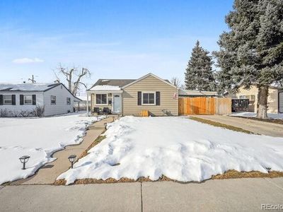 835 N Oakland Street, Aurora, CO, 80010