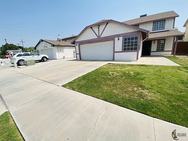 1st image of 2031 W Elm Ave