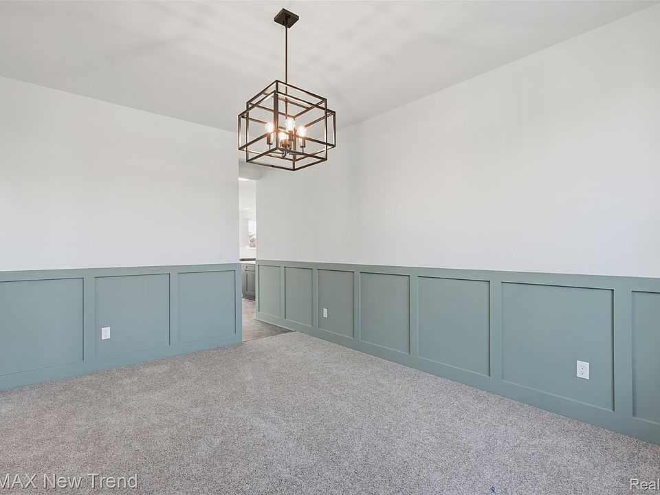 24488 Pembrooke Dr, photo 8