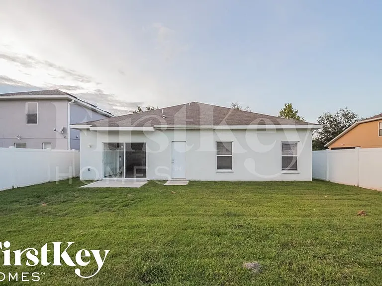 4302 Hidden Meadow Dr — Photo 15