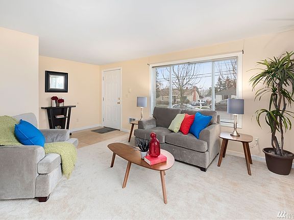 3rd image of 13849 37th Ave S