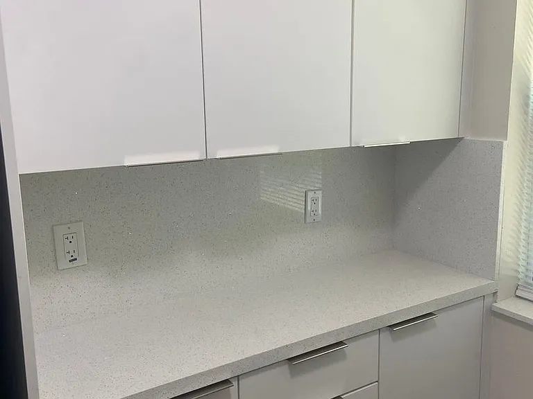 GEM COVE APARTMENTS — Photo 12