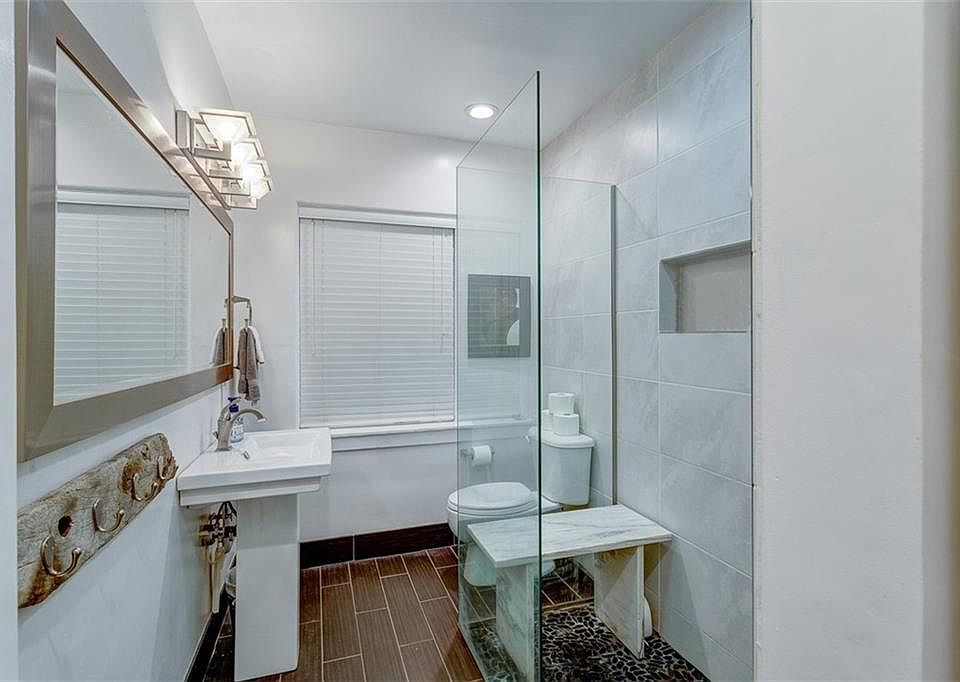 319 Dalewood Dr, Mobile, AL 36608 Zillow