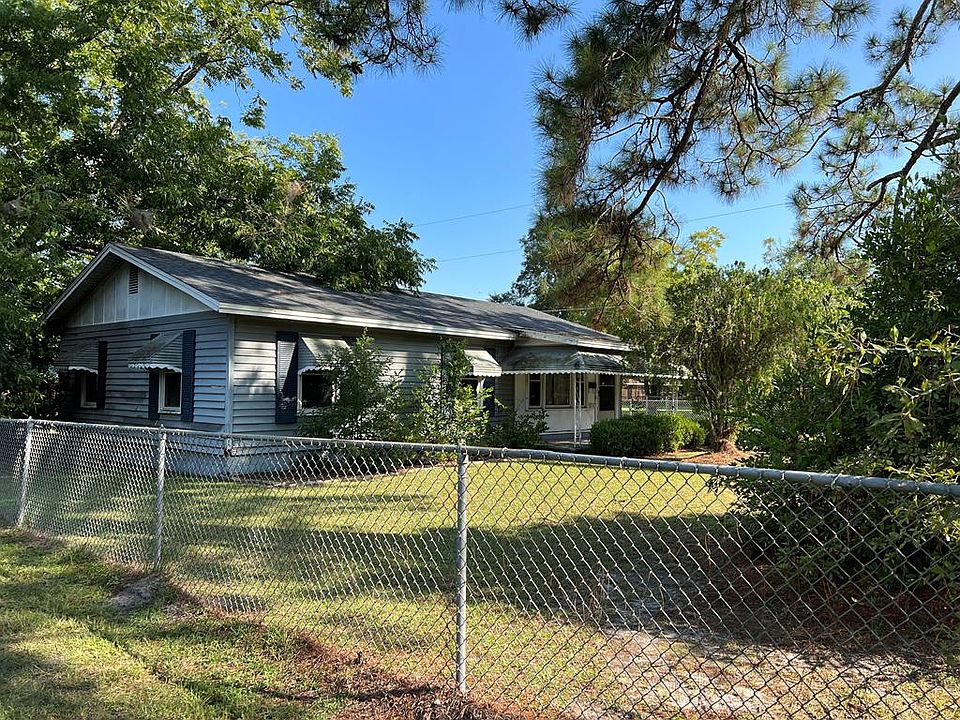 2nd image of 1014 Brooks Ave