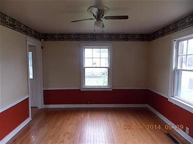 4th image of 2130 Titus Ave