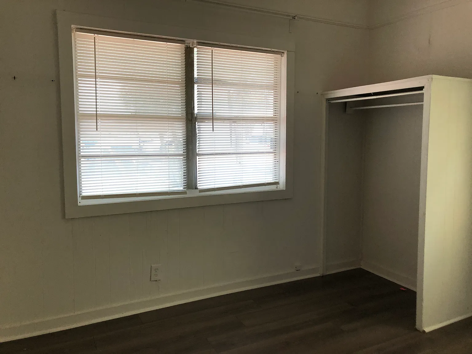 Studio, $995 — Photo 1