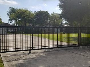 300 3rd St, San Leon, TX 77539