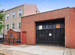 122 8th St, Brooklyn, NY 11215