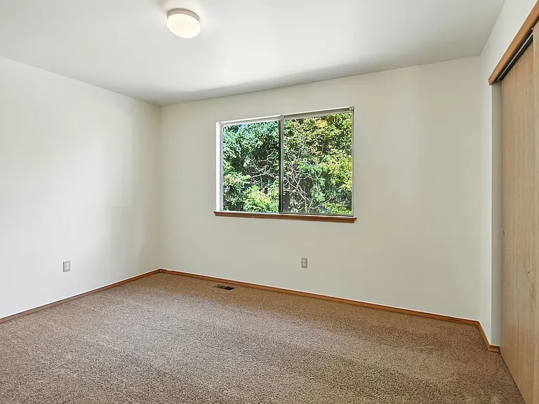 13014 NE 101st Pl — Photo 17