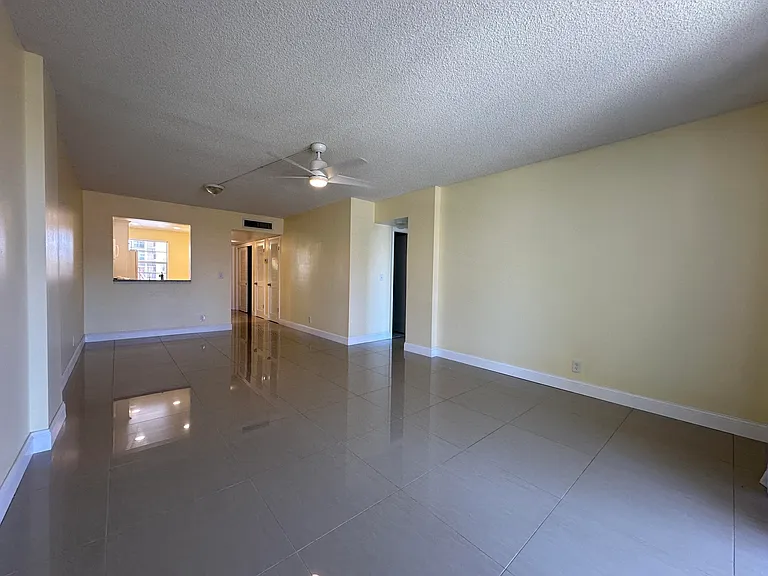 105 Paradise Harbour Blvd #209 — Photo 7