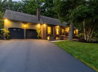 2129 Highview Dr, Burlington, ON L7P 0P2