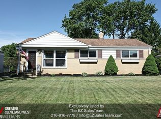 3820 W 212th St, Fairview Park, OH