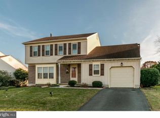 12 Signal Hill Dr, Hockessin, DE 19707