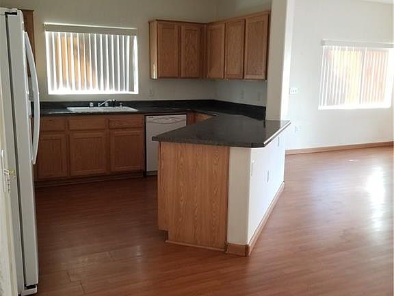 3rd image of 4008 Pepper Thorn Ave Unit 101