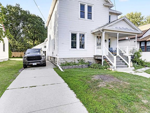 4th image of 1208 Winnebago Ave