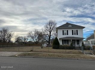 1910 Empire Ave, Joplin, MO 64804