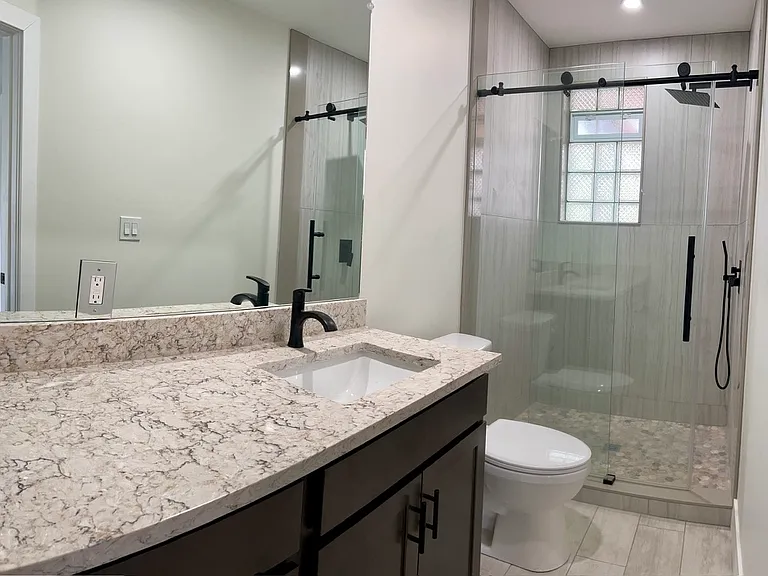 4565 Trumbull St #3 — Photo 21