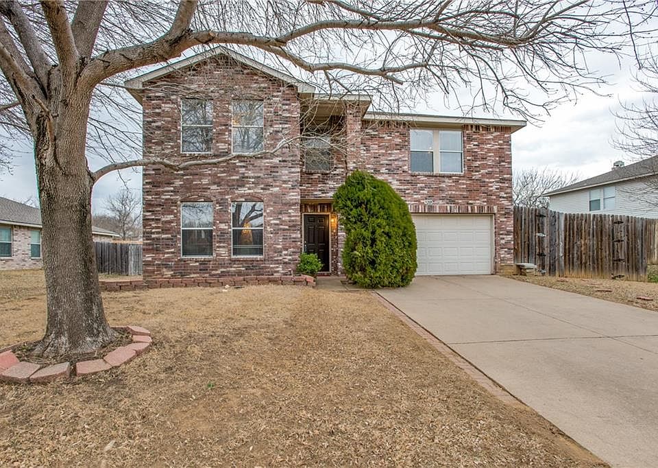 1st image of 9209 Seven Oaks Ln