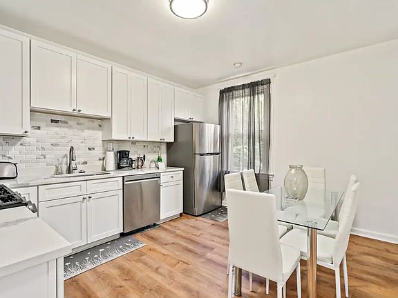 Kitchen and dining area - 1