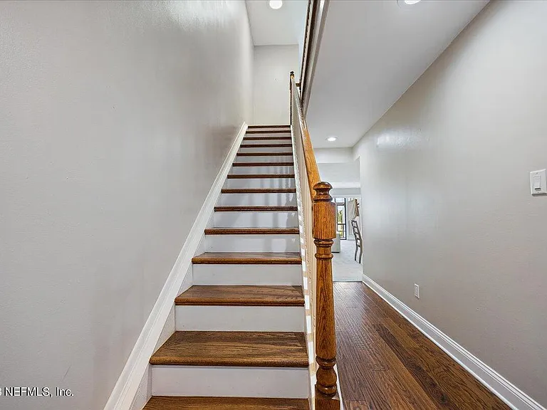 324 Quail Pointe Dr — Photo 11