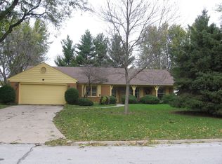 7123 Bellaire Ave, Windsor Heights, IA 50324