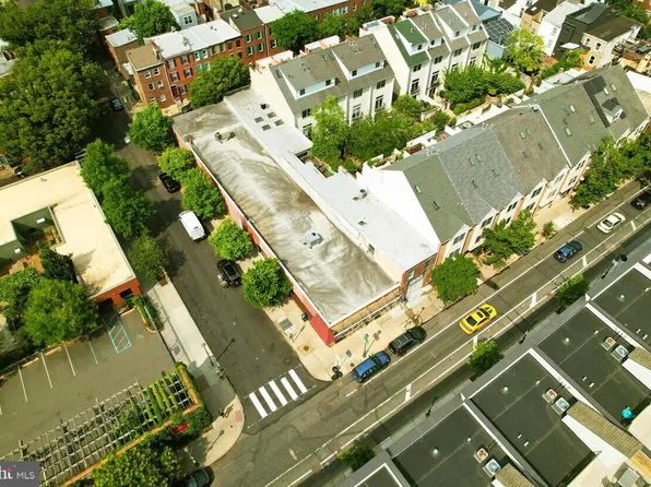 2429 South St, Philadelphia, PA 19146