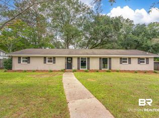 5054 Woodmere St, Mobile, AL 36693