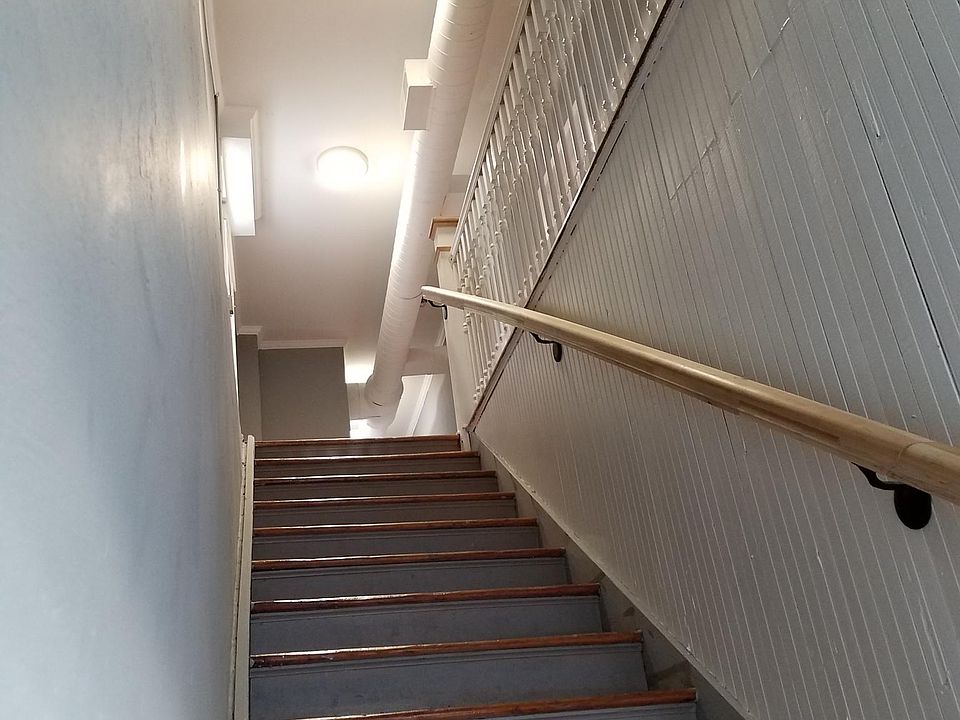 Entry stairs