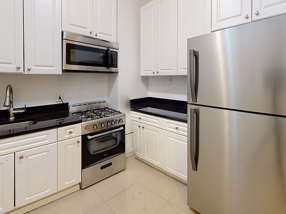 5th image of 177 Madison Ave APT 4B