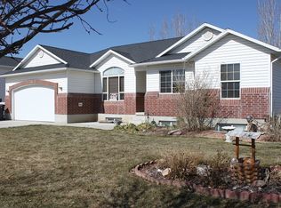2598 W 1500 N, Clinton, UT 84015