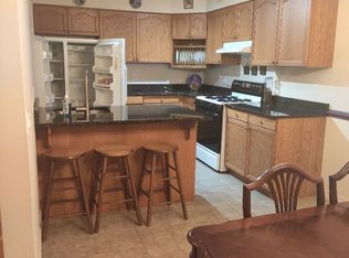1058 Lexington Cir, Windsor, ON N8S4T3