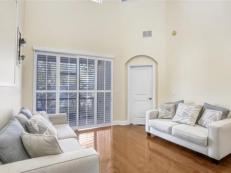 4984 Anniston Cir — Photo 12