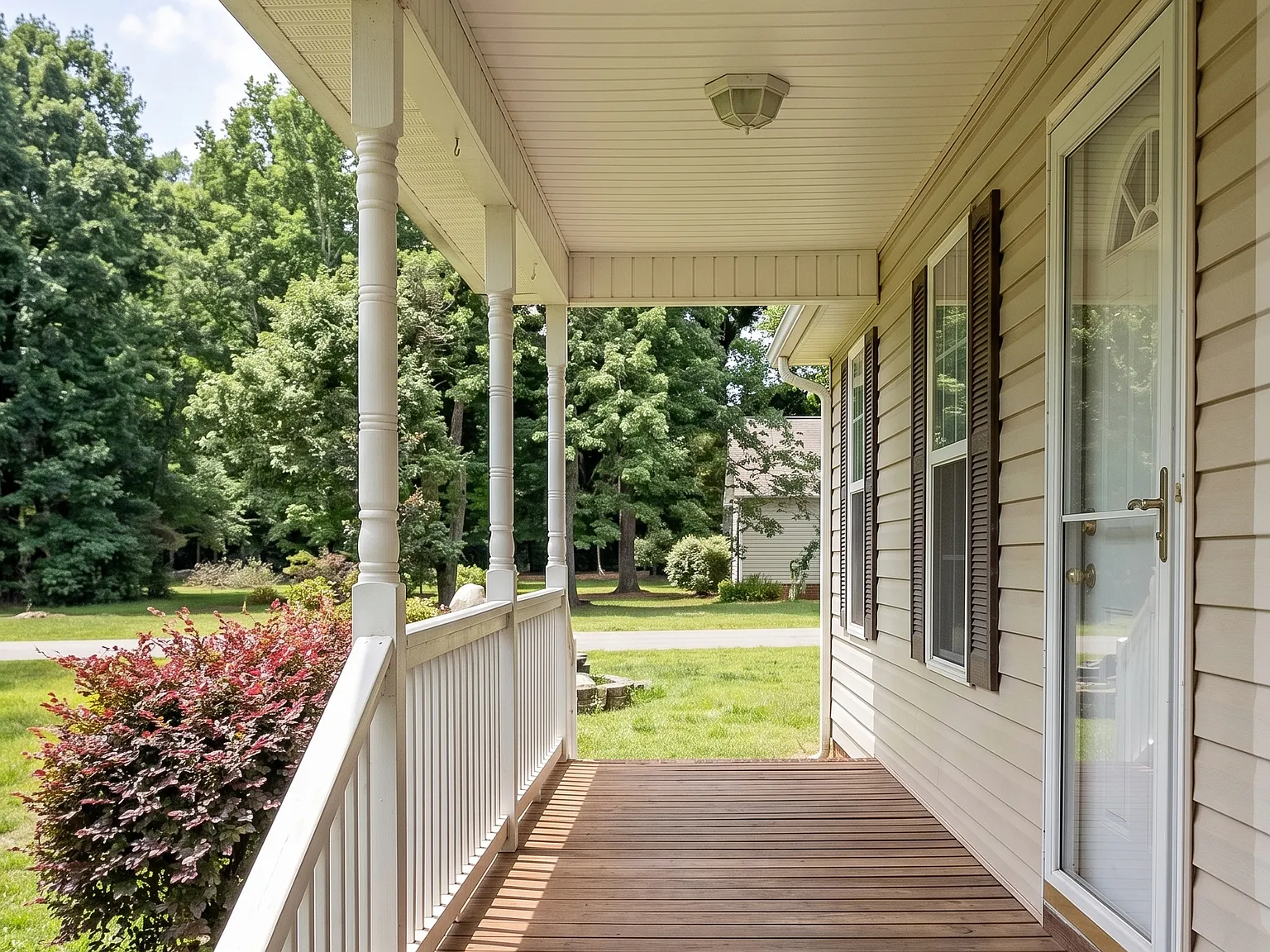 3 bed, 1561 sqft, $2,250 — Photo 4