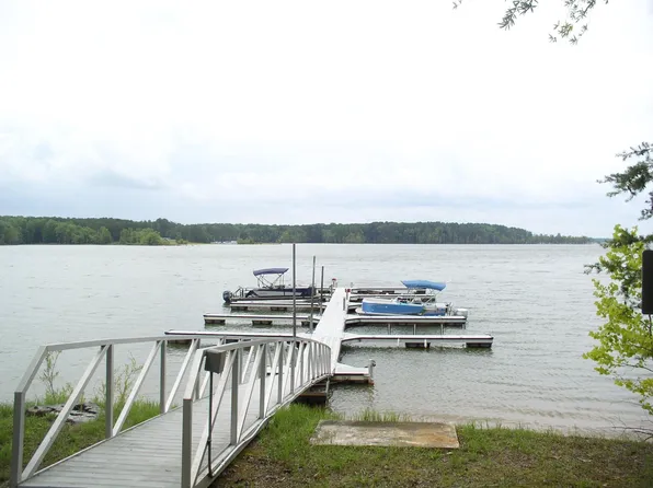 110 Somerset Ln #51, Henderson, NC 27537