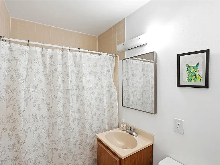 1281 Alton St — Photo 22