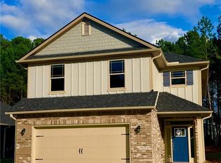 236 Magnolia Villas Dr, Cornelia, GA 30531