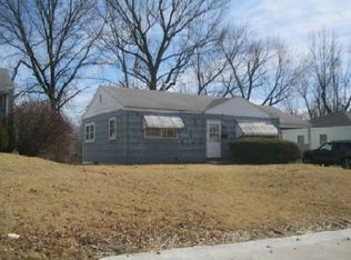 9854 Eastdell Dr, Saint Louis, MO 63136