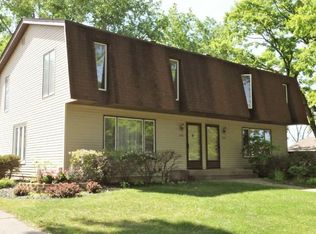 2200 Rockstone Ln #2200, New Brighton, MN 55112