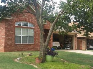9029 NW 99th St, Yukon, OK 73099