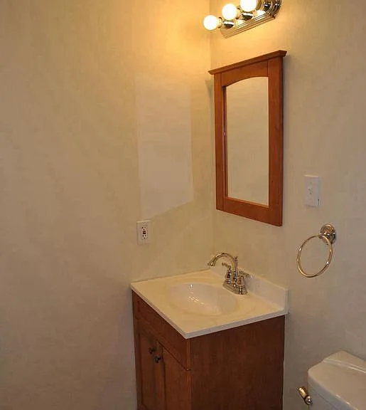 36 Howard Ct — Photo 7