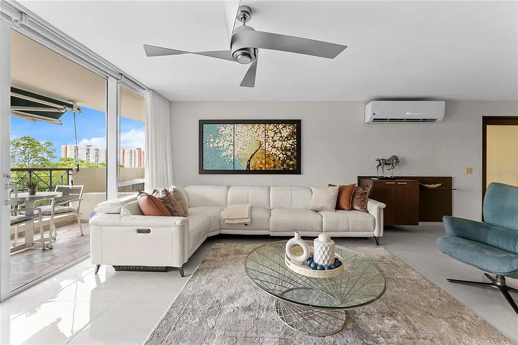 3 bed, 2.0 bath, 1717 sqft, $4,500 — Photo 1