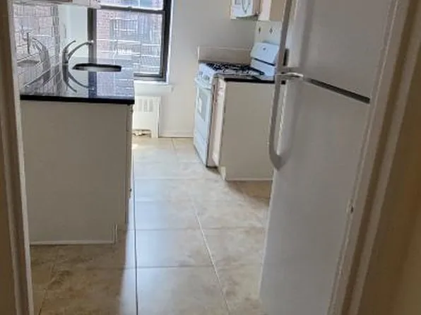 (undisclosed Address), White Plains, NY 10605