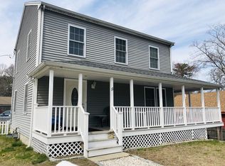 11 11th Ave, Halifax, MA 02338