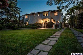 1st image of 1701 S El Molino Ave
