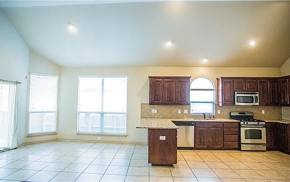 3rd image of 2237 Laurel Forest Dr