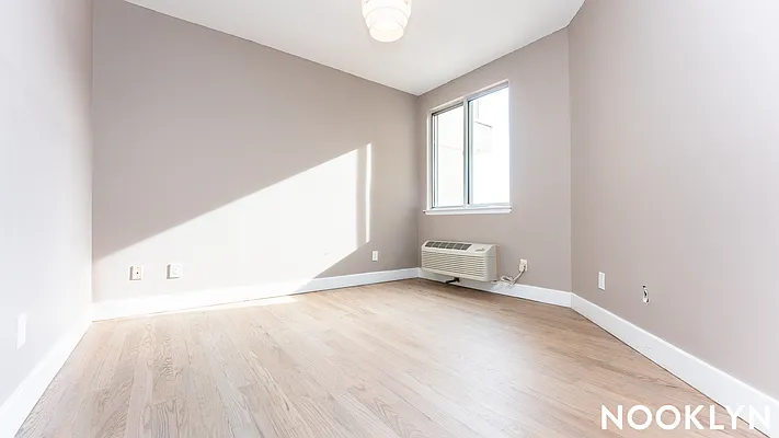 Rented by Nooklyn NYC LLC | media 11