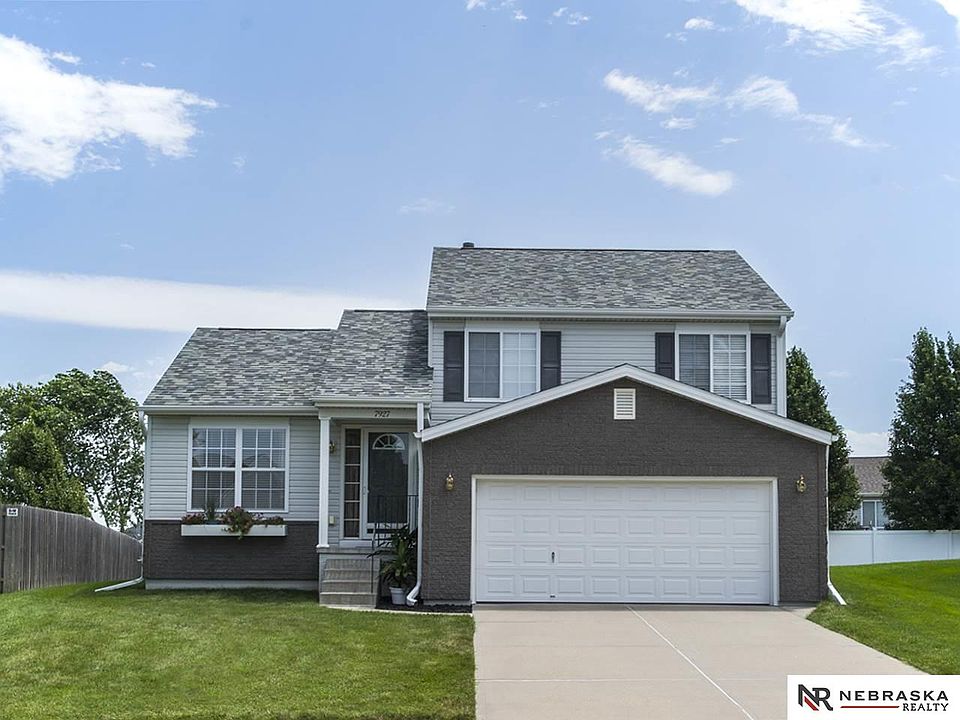 1st image of 7927 S 157th Ave