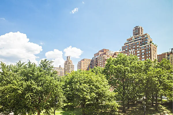 Sold by Stribling | media 7