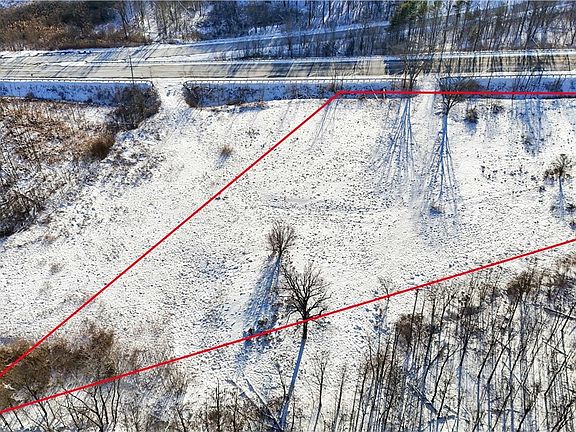 2nd image of 7687 Ravenna Rd