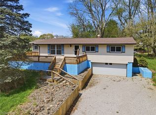164 Bridge St, Conneaut, OH 44030